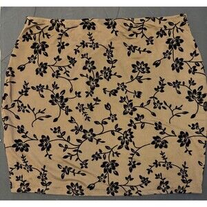 Women’s Mini Skirt Light Brown with Black Floral Flowers . Liner Built In Sz Lg.